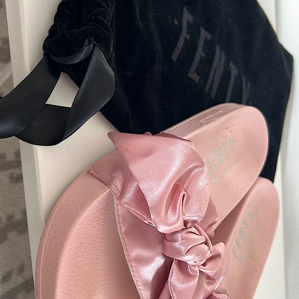 Fenty PUMA Slides